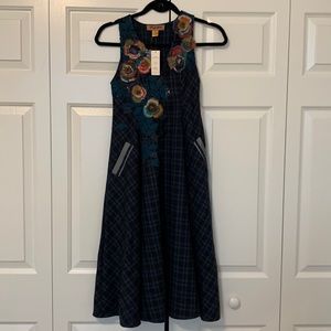 Gorgeous Dress size 00, brand new.